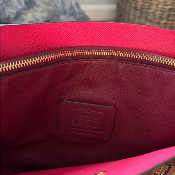 Coach Tan Leather Tote with Pink & Burgundy Interior Middle Zipper Compartment - Picture 3 of 5